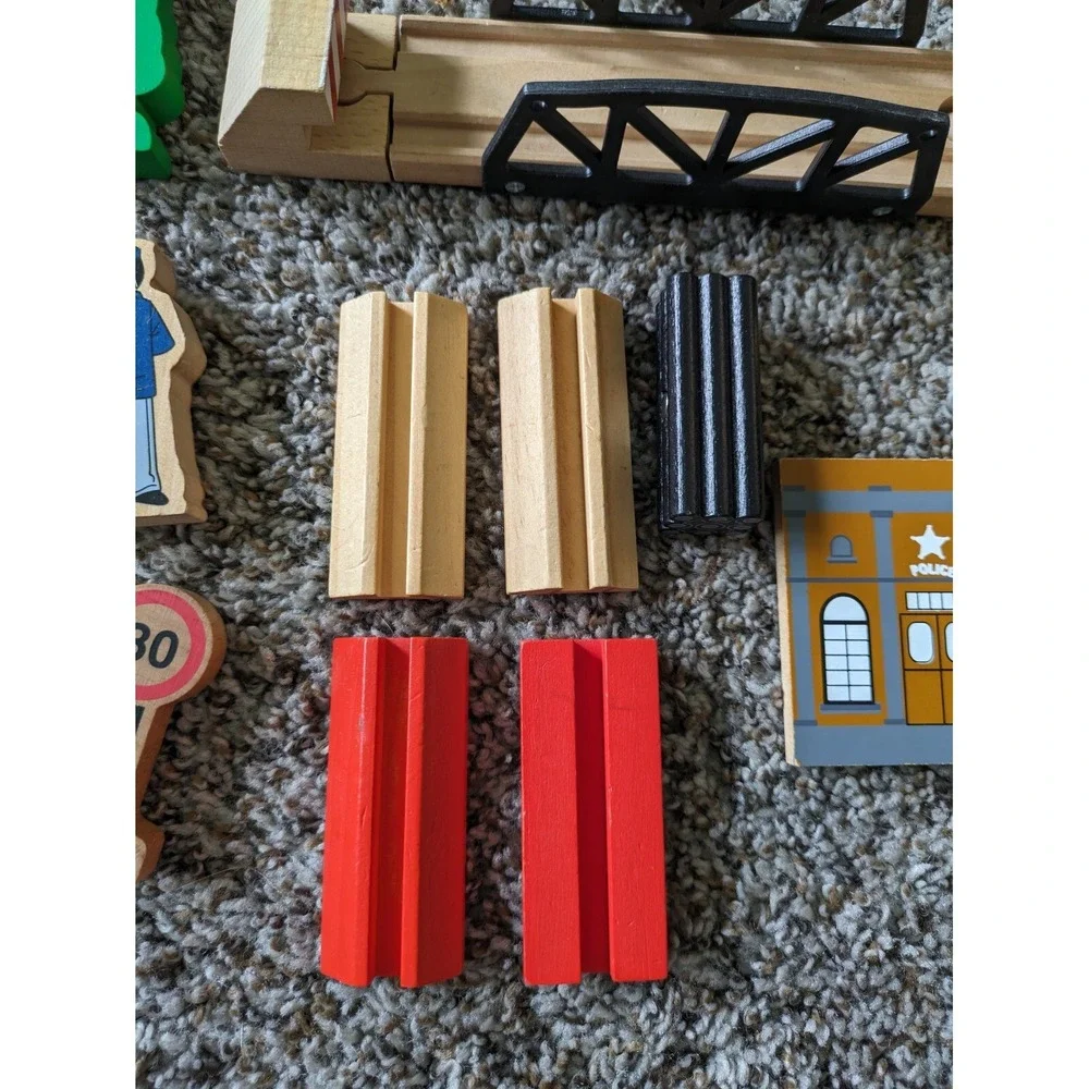 Play Set‎ 30+ pieces Wooden Train Track With Bridge, People, Trees Etc Unbranded